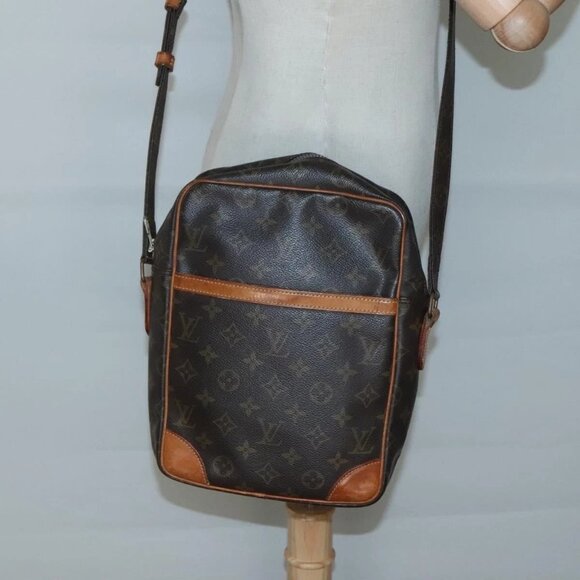 LOUIS VUITTON Monogram Danube MM Shoulder Bag M45264 LV Auth 130318 - Picture 3 of 16
